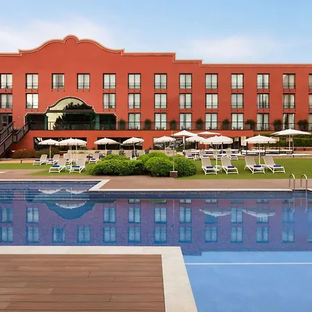 Barcelona Golf 4 Sup Hotel