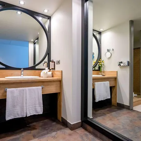 Dolce By Wyndham Barcelona 4*